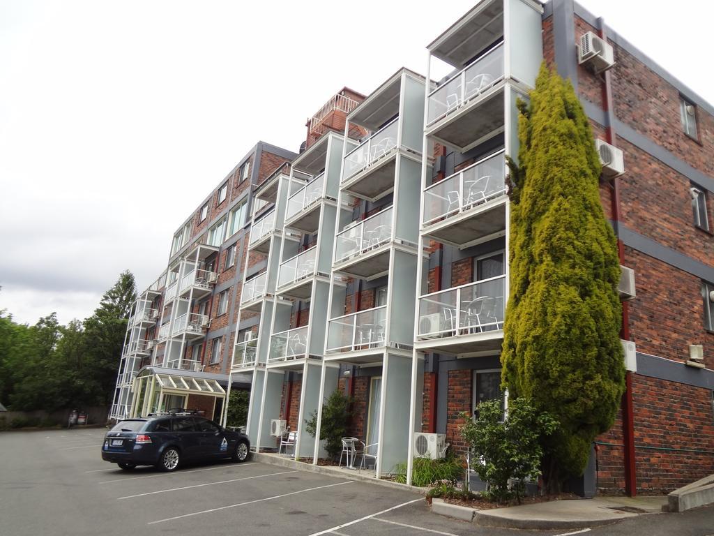Adina Place Motel Apartments Launceston Extérieur photo