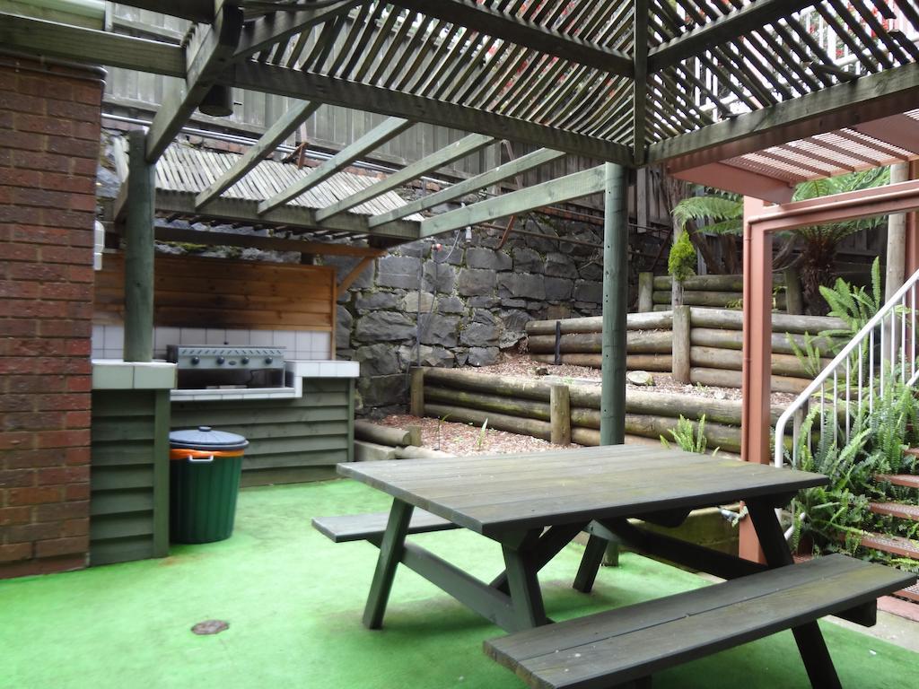 Adina Place Motel Apartments Launceston Extérieur photo