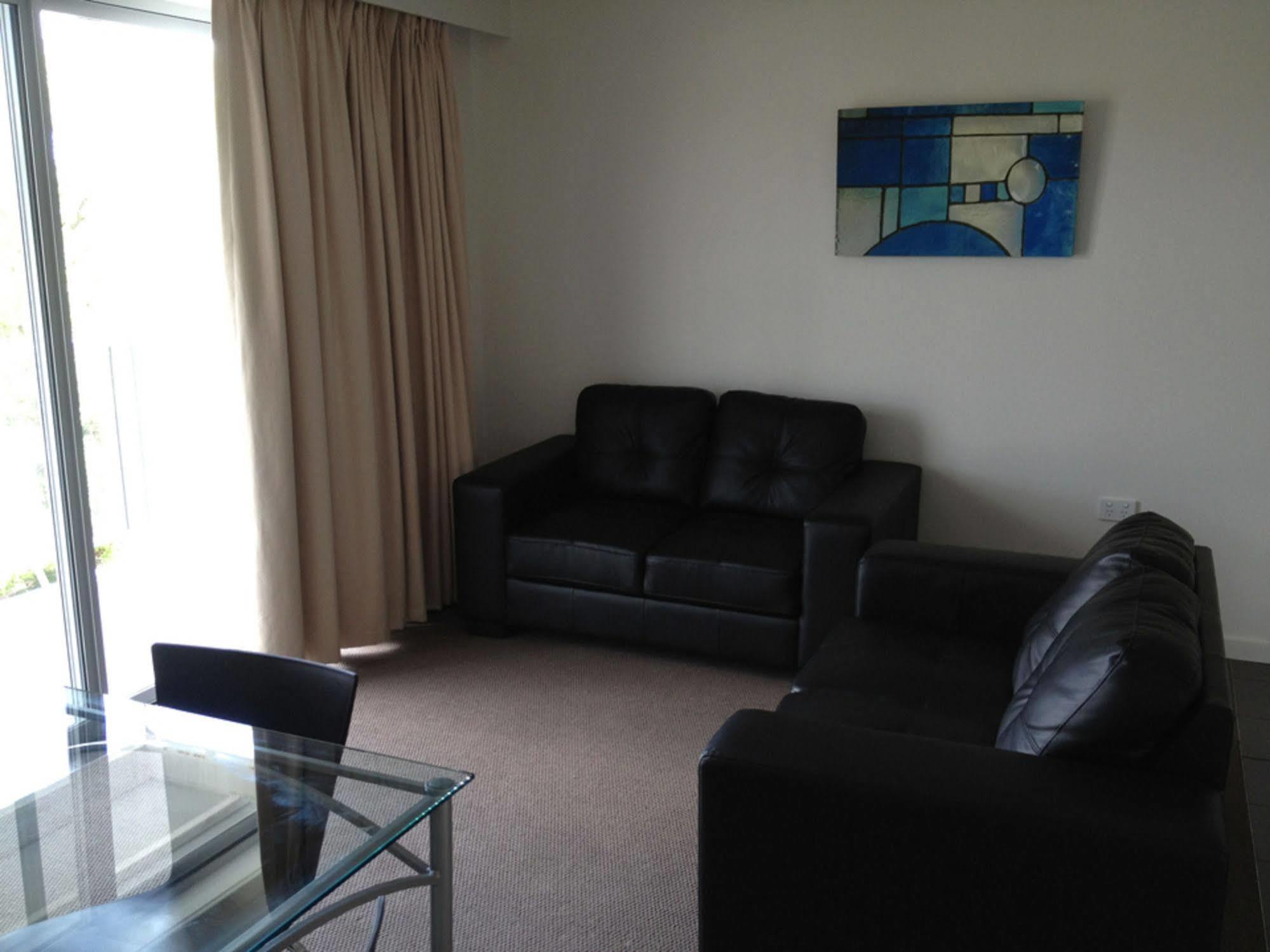 Adina Place Motel Apartments Launceston Extérieur photo