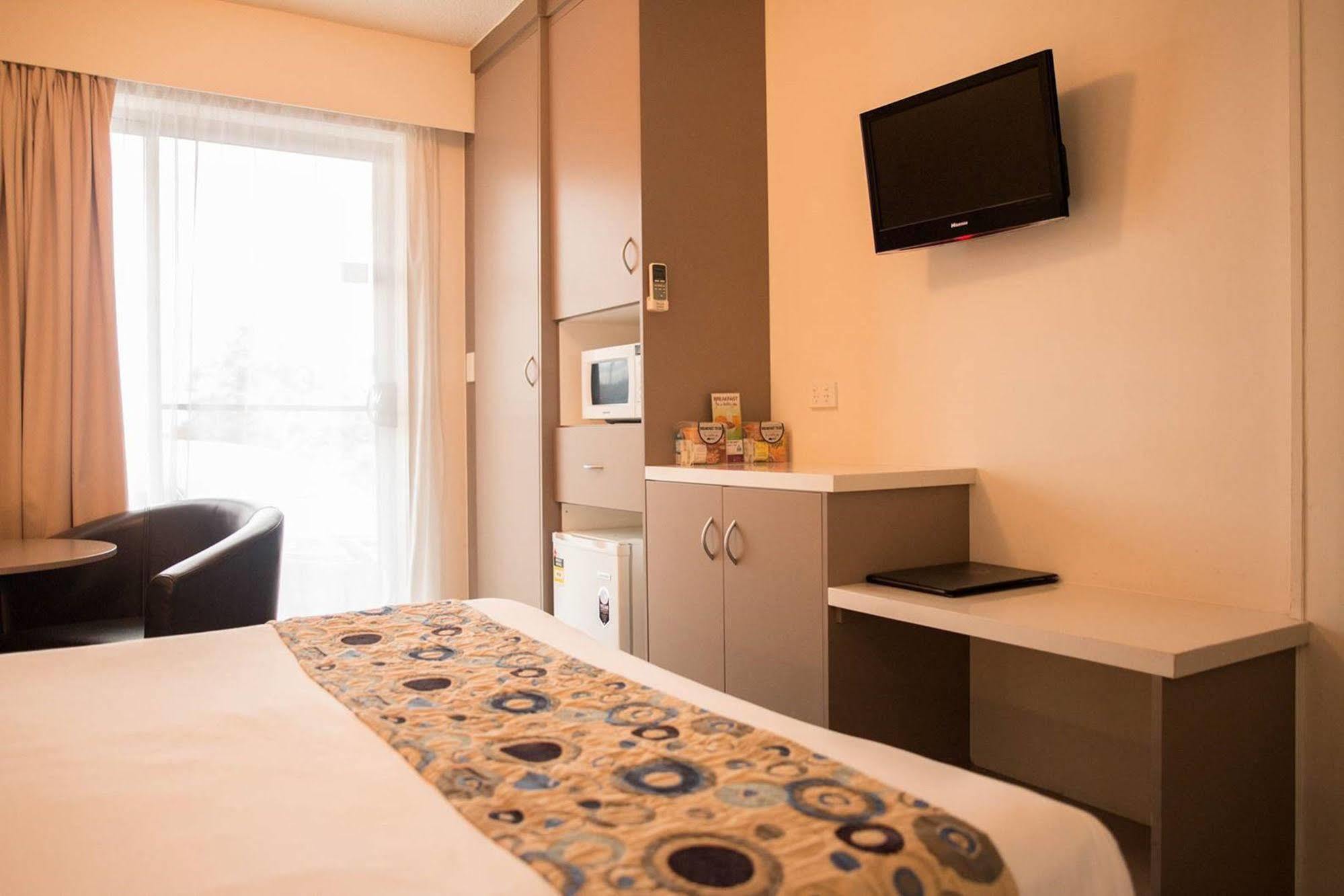Adina Place Motel Apartments Launceston Extérieur photo